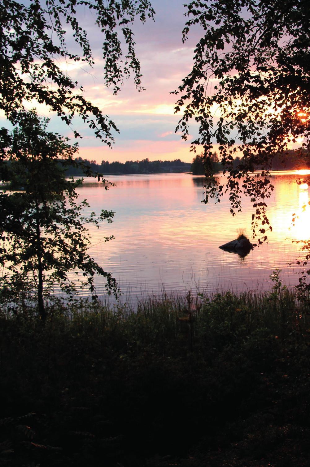 At the site there is a sauna, a grill, a cooking shelter, showers and toilets. Tervonsalmi is a great place for outdoor activities, swimming, fishing, and canoeing.