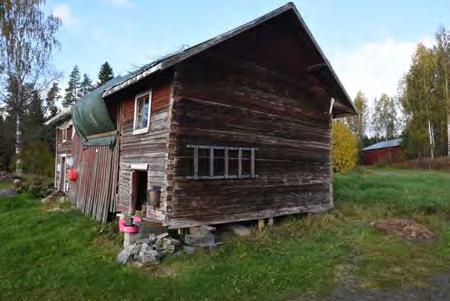 Rakennuksen vanha olemus on hienosti säilytetty hyvässä kunnossa pitäen.