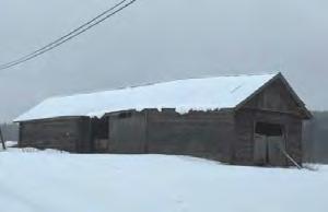 Talon pystylaudoitettu ulkoverhous on 1950-luvulla tehty.