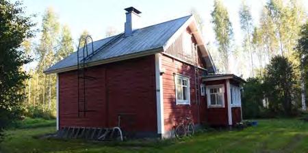 Varhainen malliesimerkki 1970-luvun pientalotyylistä on tämä 1970 valmistunut, kirvesmiehen perheelleen rakentama asuintalo.