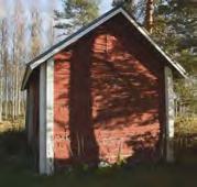 jyrkkäkattoinen ja 1½ -kerroksinen, johon on tehty yksikerroksinen laajennusosa