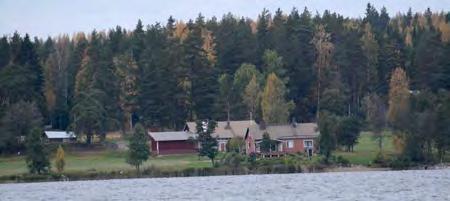 kiinteistötunnus: 749-406-16-0 Persoonallinen maatilan asuinrakennus on tehty ihan rannan