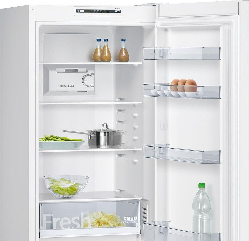 KEITTIÖN KODINKONEET (Kalustekaavioiden mukaisesti) Jääkaappi-pakastin, valkoinen Kalusteuuni, valkoinen Astianpesukone, valkoinen A1, A7, A9, A13