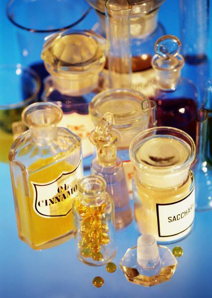 Opetuksen sisältö Mitä ovat luontaistuotteet, kasvirohdosvalmisteet, perinteiset kasvirohdosvalmisteet, ravintolisät, homeopaattiset valmisteet ja antroposofiset valmisteet?