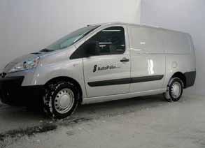 väri, esittelyauto,, sis.alv:n, vanerointi 9.500,- Nissan PRIMASTAR Van 1.