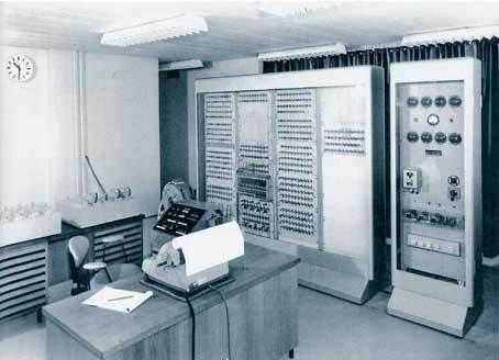 ESKO Elektroninen Sarja- KOmpuutteri Myrberg, Nevanlinna, Matematiikkakonekomitea 1960 Saksalaisen Goettinger G1a -koneen piirustusten mukaan Helsingin yo:n laskentakeskuksen arkisto Sovelluksina