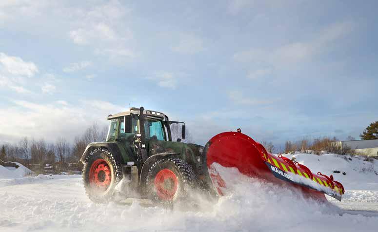 Uusi aura traktoreihin: Pienempi DPH tarjoaa yhtä suuria etuja Mählersin korkealle heittävä DPH3700-viistoaura saavutti viime talvena hyvän menestyksen.