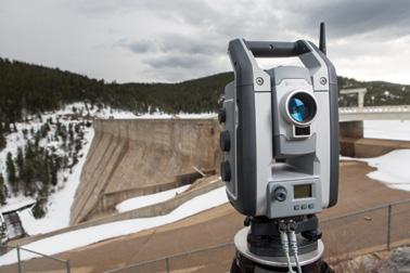 Tuloksena on Trimble S9 ja S9HP, premium-luokan suorituskyvyn takymetrit, jotka on suunniteltu kaikkein vaativimpiin projekteihin.