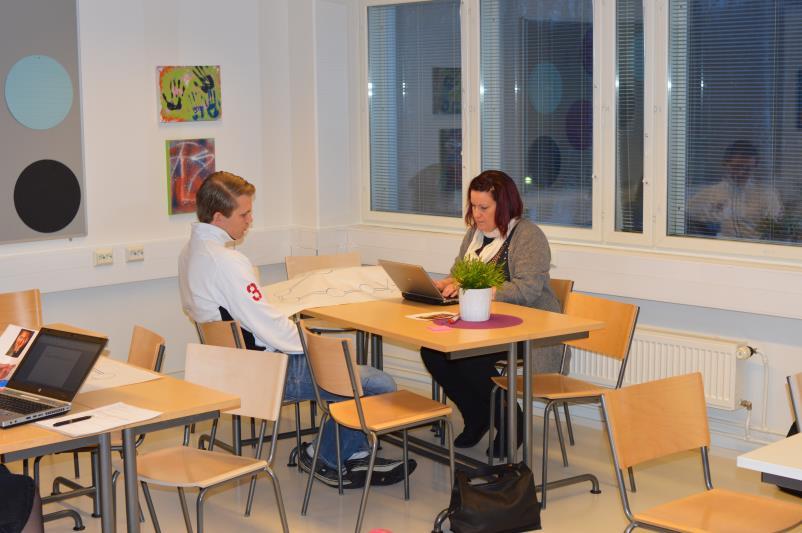 Persoona 1 / Mika Al-Remies Mikan opintopolku alkaa hänen aloittaessaan sairaanhoitajan opinnot.