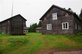 Syytinki/heinätalo; Talli; Haapasepän tila on Temmeksen kirkonkylän vanhimpia tiloja.