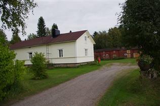 peltojen vierustama tila, joka Oulujokilaakson historian mukaan sai nykyisen nimensä isossajaossa, mutta jo 1730 kruununtilojen luettelossa se tunnetaan Markukselana.