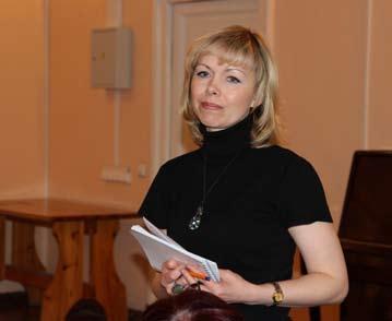 ÎÎ Seminuaran piäaihiennu on karjalankieline pajo. ÎÎ Projektua johtau Oma Pajo -horan ohjai L ubov Nikitina. ÎÎ Projektu sai kannatustu Karjalan Kul tuuruministerstvaspäi.