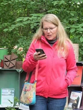 opastuo kieleh. Kai Savun nimilaudazet da ilmoitukset on kirjutettu kahtel kielel: ven akse dai karjalakse Älgiä čälläkkiä Savus, Täs on Wi-Fi.