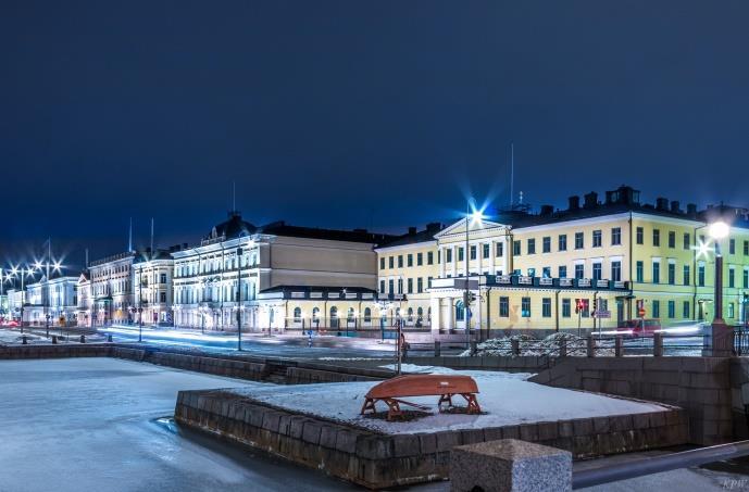 avautuvat sitten sekä presidentin linna että Etelärannan rakennukset.
