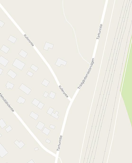 Kulleron?en ja Tarhurin?en risteys on vaarallinen Risteys on vaarallinen molempiin suun?in käänny3äessä. Tarhurin?eltä pohjoisesta päin tulevat autot jäävät huomaama3a, koska?