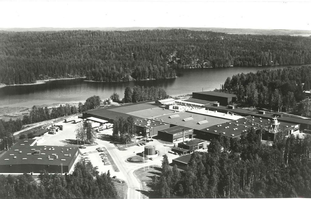 2 1.2 Stora Enso Packaging Oy Stora Enso Packaging Oy muodostettiin vuonna 1994 Enso-Gutzeit Oy:n ja Tampella Oy:n pakkausliiketoiminnot yhdistämällä.