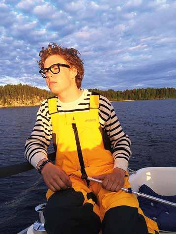 2017 Lahden Upseerikerholla. Pekka Jaakkola kommodori 0500 669 300 pekka.jaakkola@sita.fi s/y Pamela Sami Kallio varakommodori 0400 846 333 sami.kallio@sahkonelio.