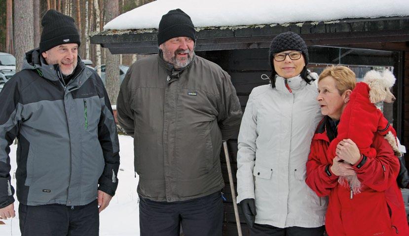 Kuva: Ari Liukkonen Kuva: Jukka Toivonen, Heikki Salomaa, Eeva Matikainen ja Sirpa Satosaari Kivikirjan ulkoilutapahtumassa maaliskuussa Kuva: Juha Ruotsalainen ja Mirja Suhonen TEAMin