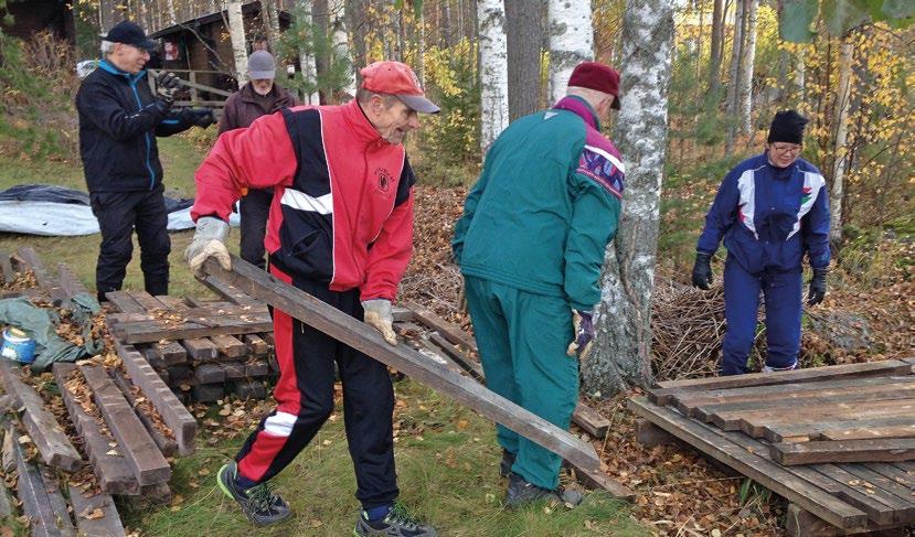 Jyväskylän Kirjatyön tekijäin Yhdistys ry Kuva: Syystalkoot Kivikirjalla lokakuussa Kirjatyöntekijöiden ja graafisten toimihenkilöiden työehtosopimuksissa on pykälä ns.