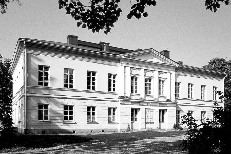 Toukokuussa kokoonnummekin kevättapaamiseen Elimäelle, jonka yhteydessä pidetään sääntömääräinen kevätkokous.