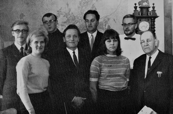 Turun Päivälehteä tekivät vuonna 1970 toimittajat Seppo Salonen (vas.), Tuire Flemming, Hannu Pitkänen, päätoimittaja Aarne Keskitalo, Lauri A.