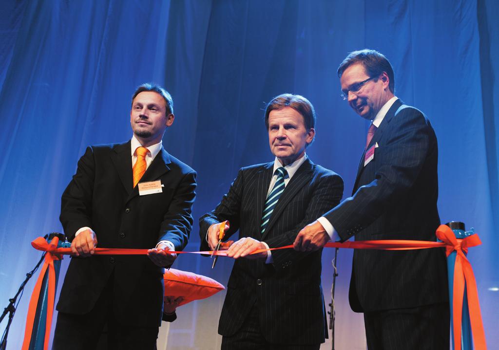 Wärtsilän toimituskeskusten laajennukset vihittiin käyttöön syyskuussa Triestessä ja Vaasassa.