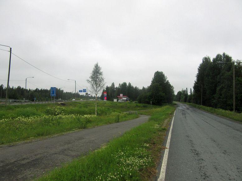 lienevät hävinneet kokonaan. Paikalla sijaitsee teiden risteyskohta ja mm. tankkauspiste.