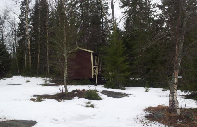 Kuva 4. Kiinteistö 272-417-4-93:n rakennuksia Kuva 5.