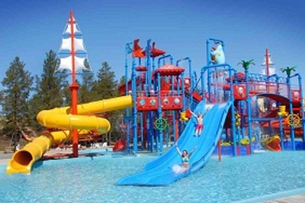 Jukupark, Kalajoki 10.8. klo 9-16.30 Lähtö: Neste, Edsevö klo 9.00 Hinta: 40-45 Ilmoittautuminen sähköpostitse viim. 30.7. Ikäraja: 11 vuotta täyttäneet, nuoremmat aikuisen seurassa. Uimataitoisille!