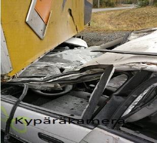 Teknisiä lääketieteellisiä suoritteita etäyhteyden avustuksella lääkäri ei itse pysty suorittamaan, mutta reaaliaikaisen tilannekuvan avulla hän pystyy lähes kädestä pitäen neuvomaan kohteessa olevia