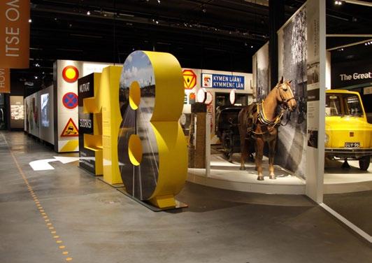 NÄYTTELYT Näyttelyt Näyttely Mutkat suoriksi avautui joulukuun alussa. Näyttely sai rahoitustukea muun muassa Liikenne- ja viestintäministeriöltä.