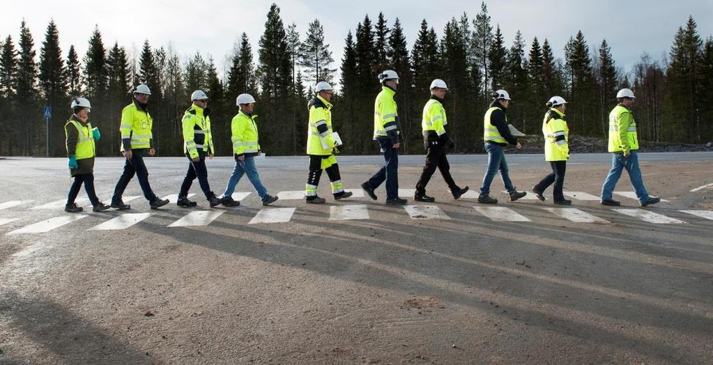 Työmaan kulunvalvonta: vierailijat Urakoitsijoiden on mahdollista tuoda alueelle yksittäisiä vieraita esim. kokouksen vuoksi. Työmaakohtaiset vierailijakäytännöt saa päätoteuttajalta.