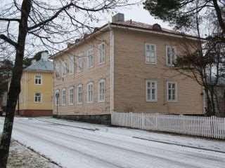 277. Asuin- ja ulkorakennus Tehtaankatu 14 A. Manninen 1925 Tehtaankatu 14 rakennettiin A.