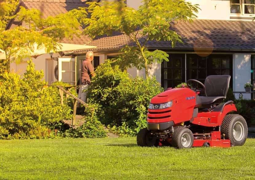 TEKNISET TIEDOT LYHYESTI TÄRKEIMMÄT OMINAISUUDET Automatic Controlled Traction Tasauspyörästön lukko tuo lisää pitoa Kestävä TuffTorq nopea voimansiirto ammattikäyttöön suunniteltu Turf Series