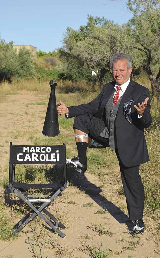 Marco Carolei, Italia / Italy Capocomico talialainen koomikko Marco Ca- jatkaa 25 vuotta kestänyttä Irolei menestyksellistä maailmanmatkaansa Kuulaksen yleisön nauruhermojen kustannuksella.