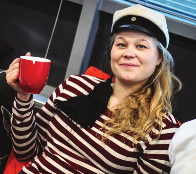 Varapuheenjohtaja ja kiltahuone Moikkamoi fuksi ja tervetuloa kiltahuoneelle! Ensimmäisenä aivan tajuttoman suuret onnittelut!