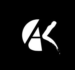 Erikoisuutena on usein haalarin lahkeessa roikkuva ikoninen viinilasi ja arkkarien suusta kajahtava huuto: AINA KOVA!