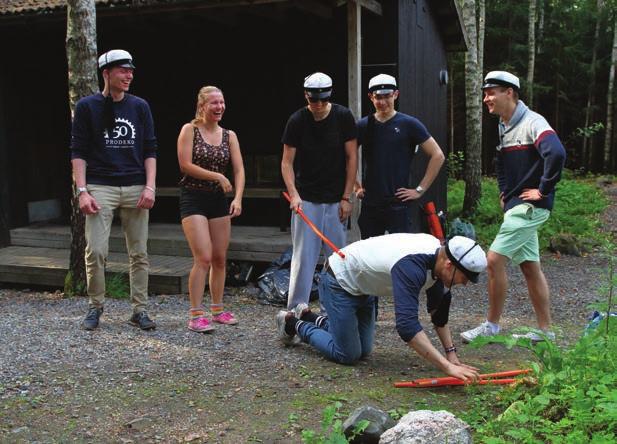Paikalla on myös muutamia ISOhenkilöitä ja minä, joilta voit kysellä kaikesta :) Rennon tutustumisen lisäksi sauna on lämpimänä ja hyvää ruokaa tiedossa!