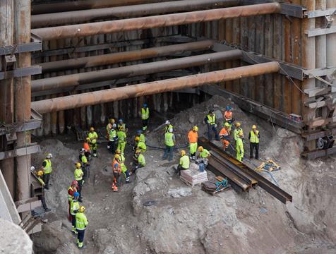 Raudoitteita 19 000 tn Ankkurit 800 kpl Betonielementtejä 24 000 kpl