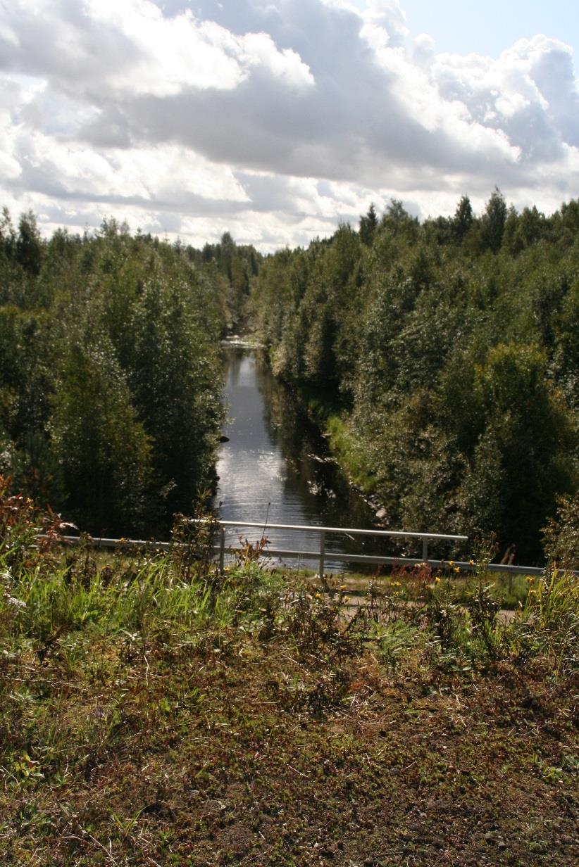 aiemmin Under torra somrar blir skillnanden mellan nuvarande och planeringsalternativen ca 10 cm gällande