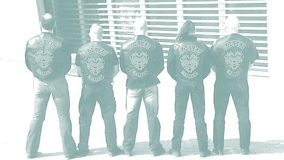 Järjestäytynyt rikollisuus Suomessa noin 80 ryhmää, noin 1000 jäsentä organisoitunutta, kurinalaista - erityinen uhka oikeusvaltiolle merkittävimmät rikollisjengit Hells Angels MC, Bandidos MC,