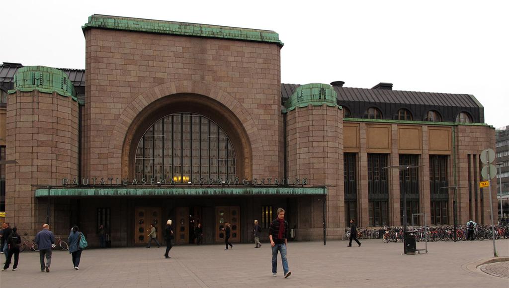3 Taittoprosessi 3.1 Tekstin valinta ja aikakausi Sukupuoliyhteys taidenautinnoksi oli viehättänyt minua tekstinä jo kauan, ja olin ajatellut sen ansaitsevan halpaa vihkosta kauniimman ulkoasun.