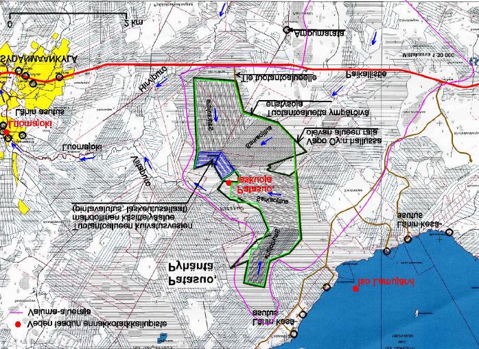 KUVA 3: Patasuon hankealue, asutus, tiestö, vesien johtamissuunnat ja