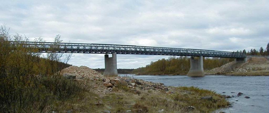 RIL 179-2017 Sillat 28 Kuva 2.34, KUTTURAN silta Inarissa ylittää Ivalojoen.