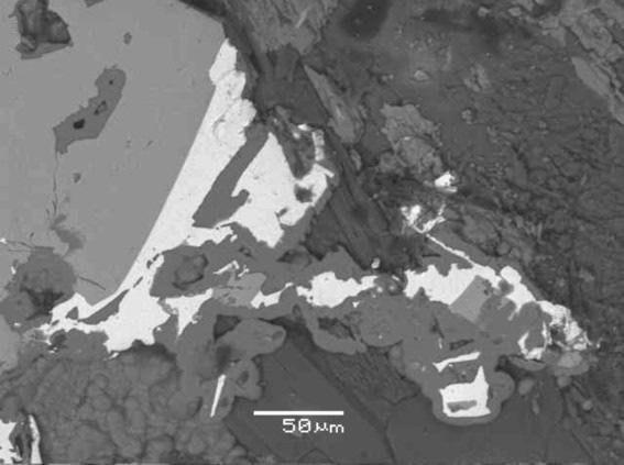 LIITE Mineraloginen tutkimus (Seppo Lahti) 29.5.2008 Seppo Lahti Tutkin kiillotettua AsK-näytettäni Eräjärven Katottomanvuorelta SEM:illä viime viikolla hetken aikaa.