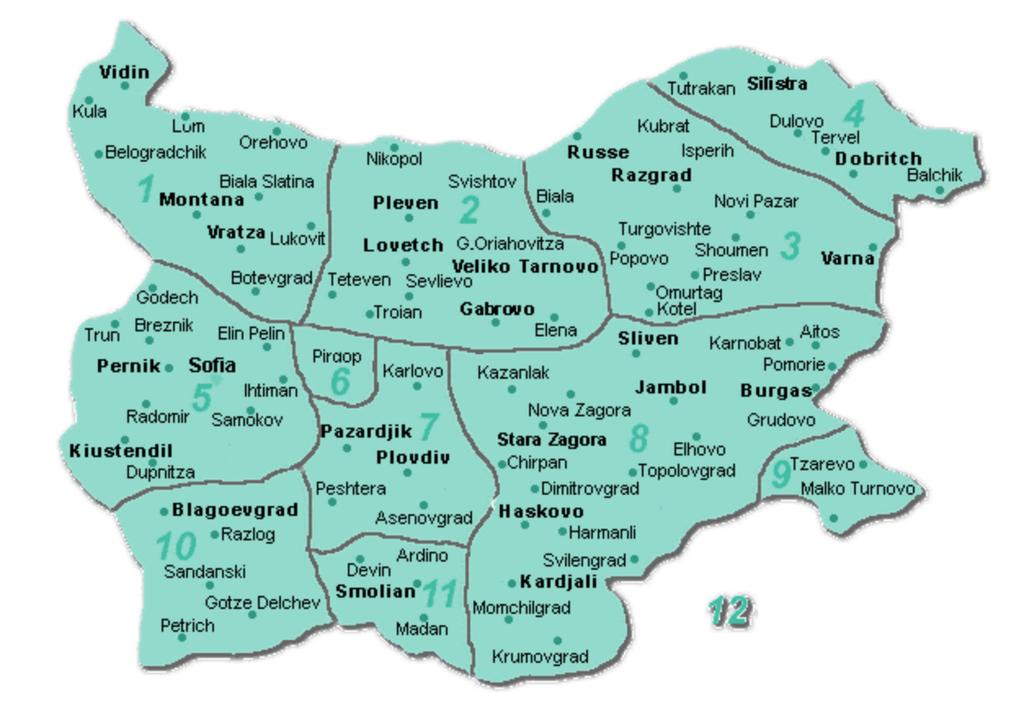 3.2 Kylätyyli ja bulgarialaisen kansanlaulun perinnealueet Kirilov (2015) kutsuu eri perinnealueiden kylien esitystapaa pelkistetysti kylätyyliksi (engl. village style).