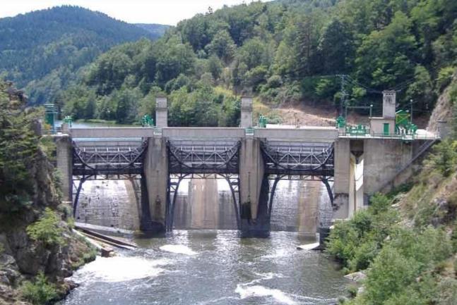 Purkusuunnitelmia Ranskassa Vézin Dam (Sélune River,