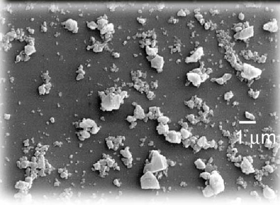 11 2.1.1 Jauhettu kalsiumkarbonaatti, GCC Jauhettua kalsiumkarbonaattia (Kuva 5) käytetään päätäyteaineena puuvapaissa päällystämättömissä ja mekaanisesta massasta valmistetuissa päällystämättömissä