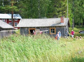 Korsholm har många aktiva hembygdsföreningar och åtta av dem har eget hembygdseller friluftsmuseum. Museimiljöerna är välskötta, antingen av anställda eller med hjälp av frivilliga krafter.