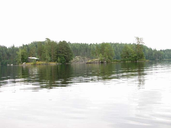 Sen sijaan eteläpään harjuosa ja pohjoisrannan alavat osat ovat rakentamattomia (Kuva 14. ja 18.).